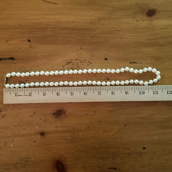 Vintage Signed Monet Champagne Ivory Knotted Faux Pearls - Picture 7 of 7